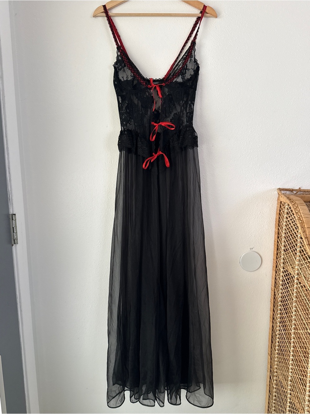 Vintage Fredericks of Hollywood J Black Sheer Maxi Lingerie Mesh M